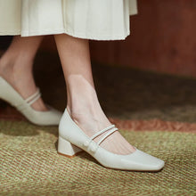 Load image into Gallery viewer, Carmen Mid Heel
