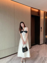Load image into Gallery viewer, Bridal22 Kelly Gown

