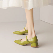 Load image into Gallery viewer, Avocado Flats
