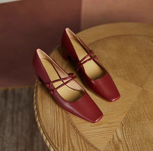 Load image into Gallery viewer, Carmen Mid Heel
