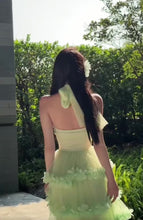 Load and play video in Gallery viewer, Bridal25 Aurora Gown
